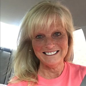 Meet your Posher, Denise